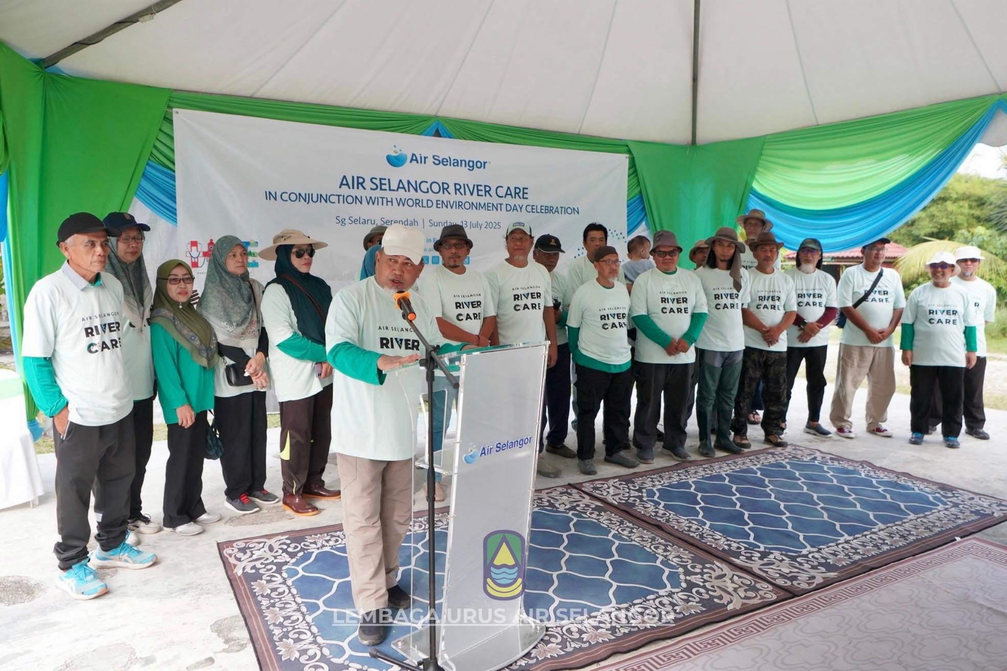 Sungai Selaru Desa Anggerik 